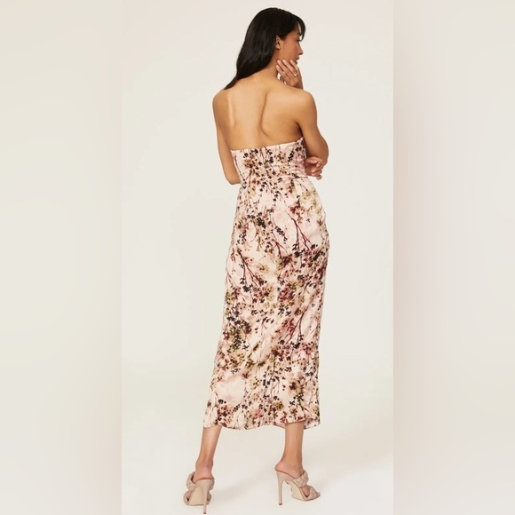 Katie May Come On Home Dress in Pink Botanical, Strapless midi
Size Small - Picture 3 of 9